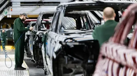 JLR Vendor Network Workers Allegedly Told to Apply for Universal Credit, Labor Group States