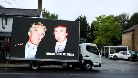 Four Arrests Carried Out Following Trump and Epstein Pictures Displayed on Royal Castle